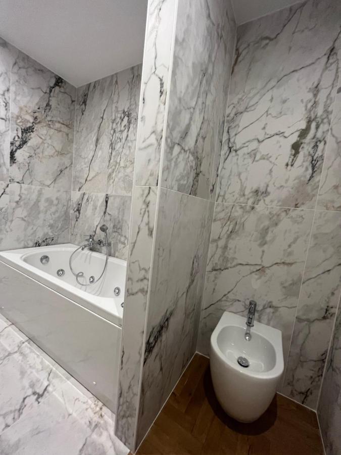 Savoia House, Modern Apartment Near Villa Borghese Рим Экстерьер фото